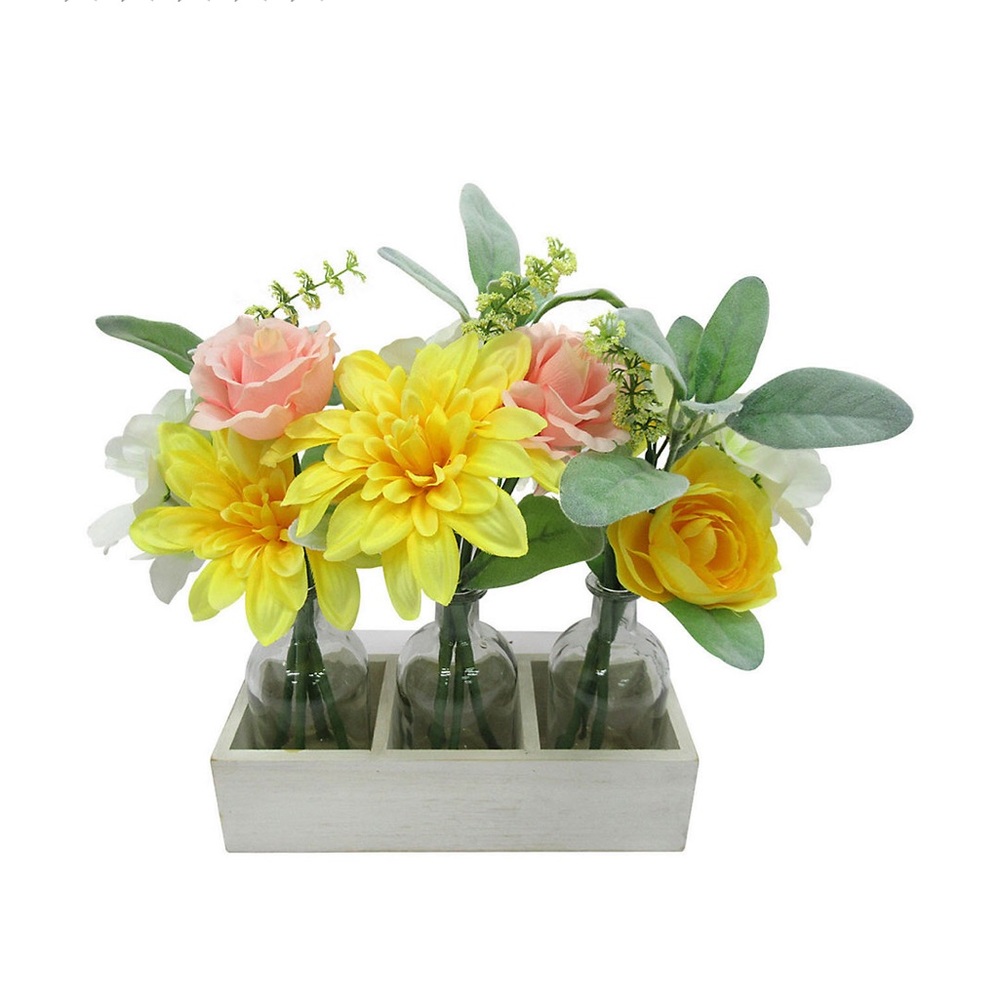Floral Table Decor - Picture 2 of 4